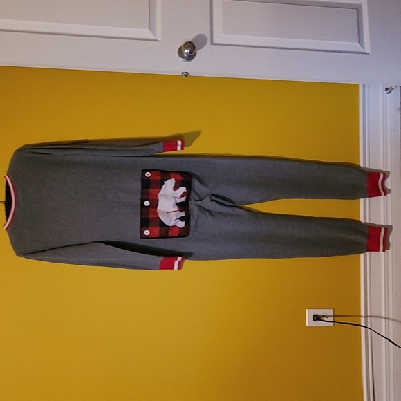 Men's Pajamas - Picture 2 of 3